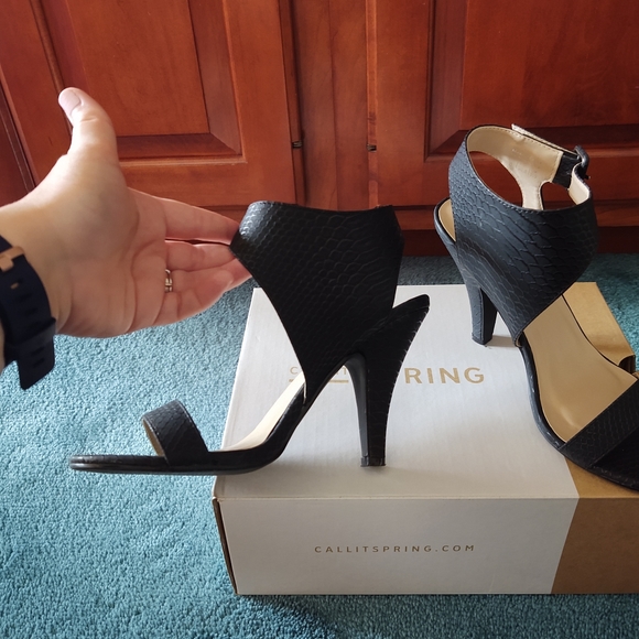 Call it Spring heels - Picture 3 of 5